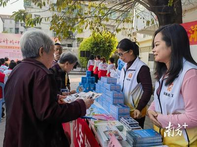 擦亮'志愿湘橋'品牌，湘橋區學雷鋒全民志愿服務月活動啟動